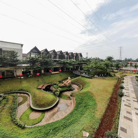 Stay G Royal Sentul Park By Grandhika Kedungmanggu Экстерьер фото