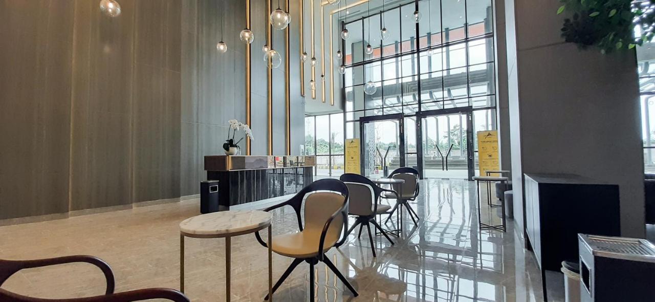 Stay G Royal Sentul Park By Grandhika Kedungmanggu Экстерьер фото